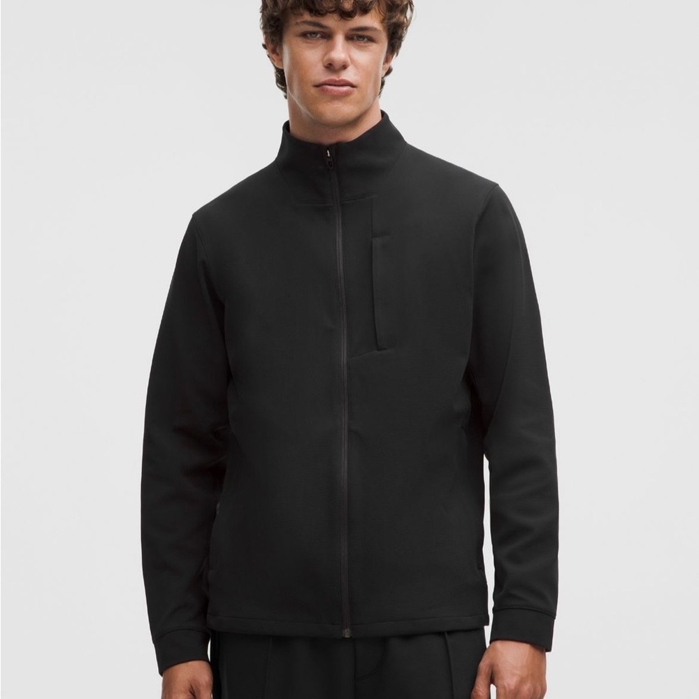 Lululemon Men's Black Sojourn Lightweight Jacket